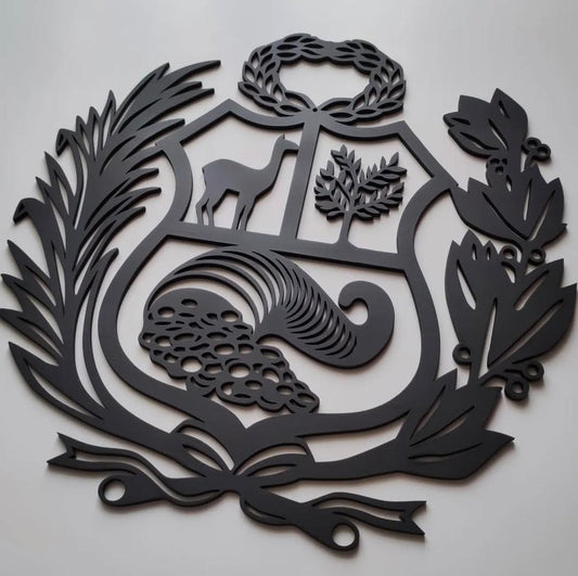 Cuadro del Escudo Nacional del Perú en madera MDF, ideal para decoración patriótica de interiores.